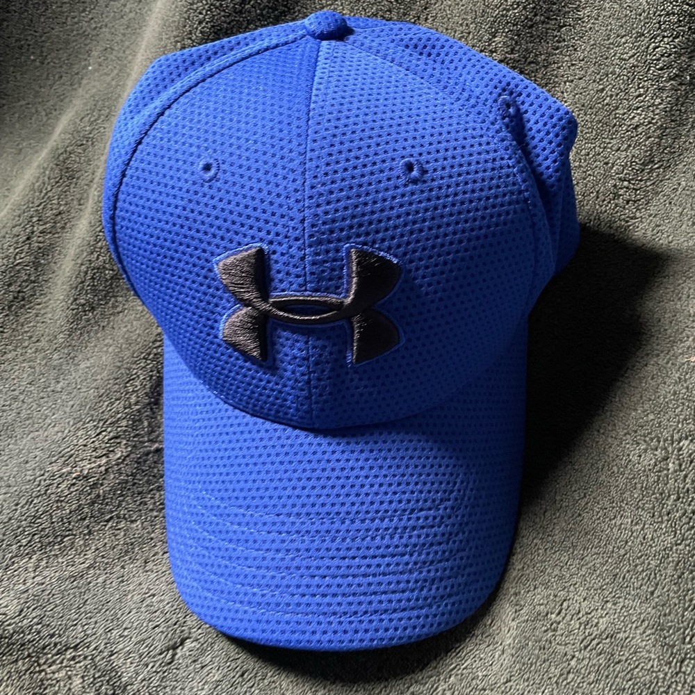 Under Armour blue fitted hat